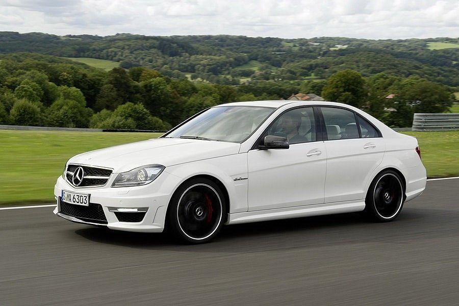  Mercedes-Benz C63 AMG 2012 года  (фото 23 из 40)
